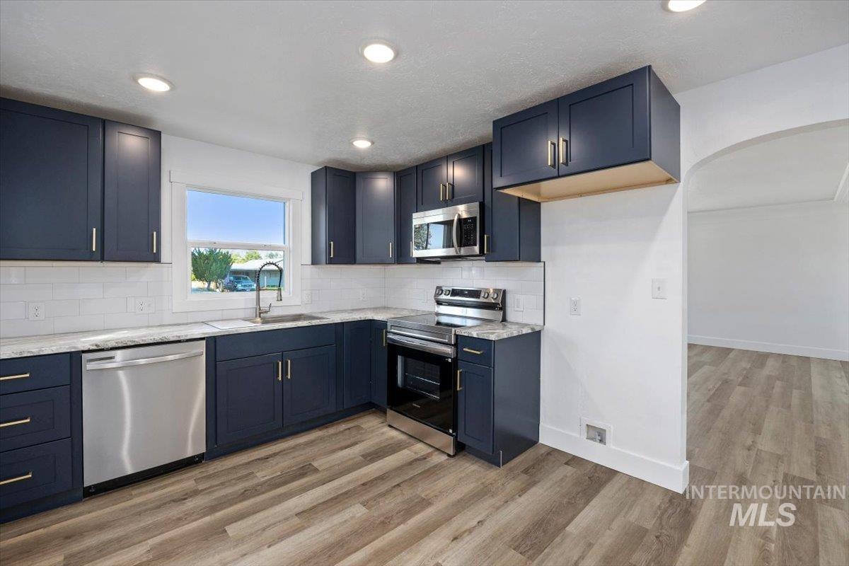604 8th Ave N, Buhl, Idaho 83316, 4 Bedrooms, 2 Bathrooms, Residential For Sale, Price $342,900,MLS 98991407