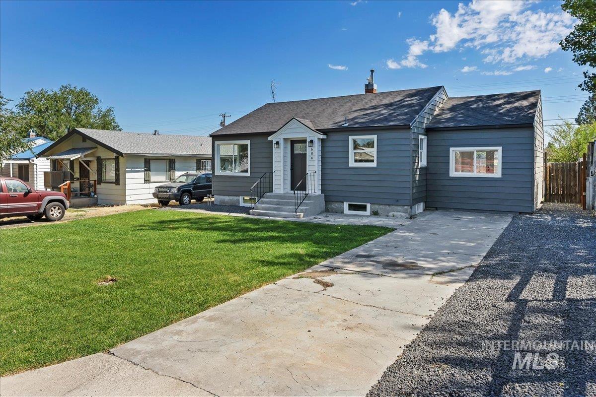 604 8th Ave N, Buhl, Idaho 83316, 4 Bedrooms, 2 Bathrooms, Residential For Sale, Price $342,900,MLS 98991407