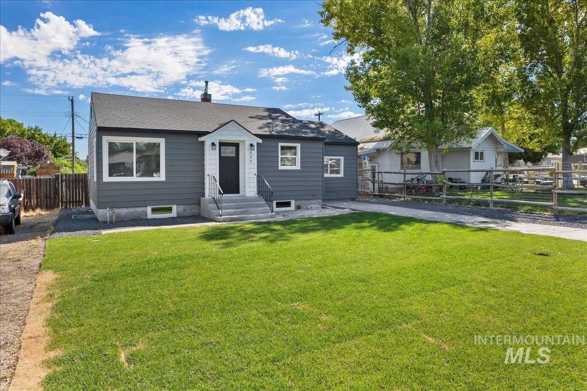 604 8th Ave N, Buhl, Idaho 83316, 4 Bedrooms, 2 Bathrooms, Residential For Sale, Price $342,900,MLS 98991407