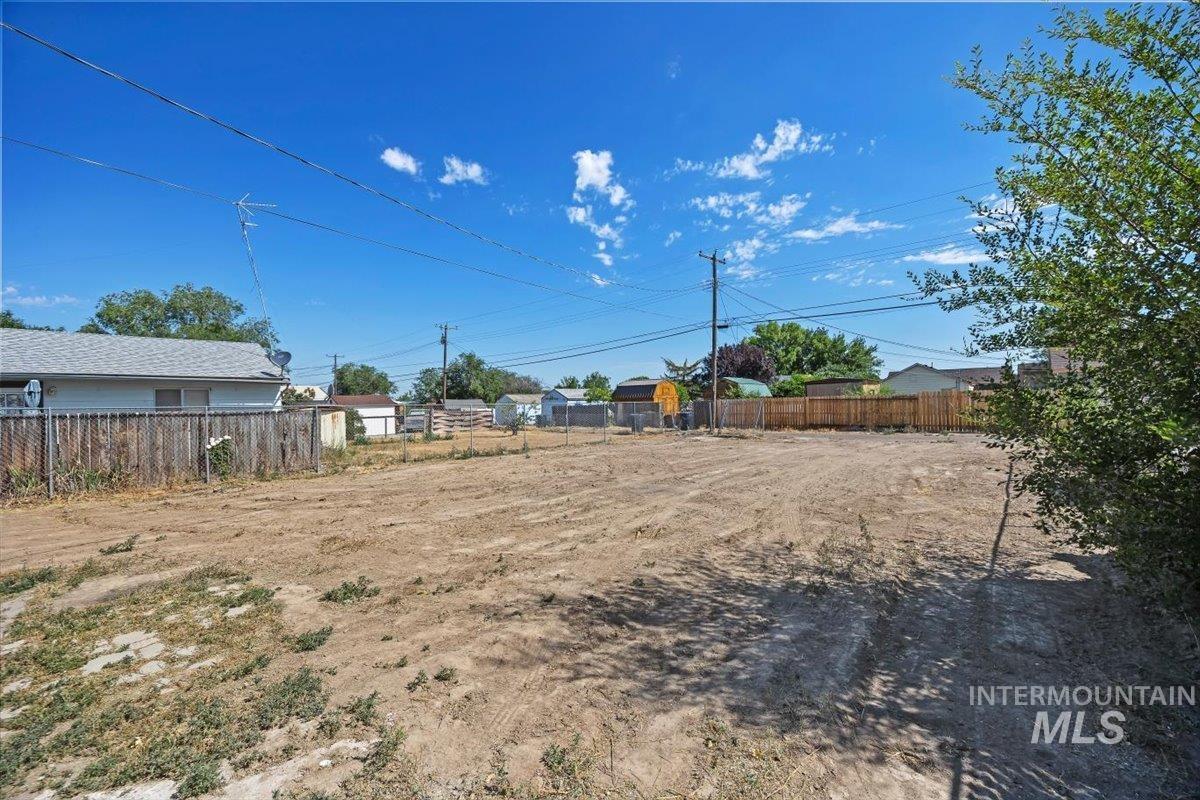 604 8th Ave N, Buhl, Idaho 83316, 4 Bedrooms, 2 Bathrooms, Residential For Sale, Price $342,900,MLS 98991407