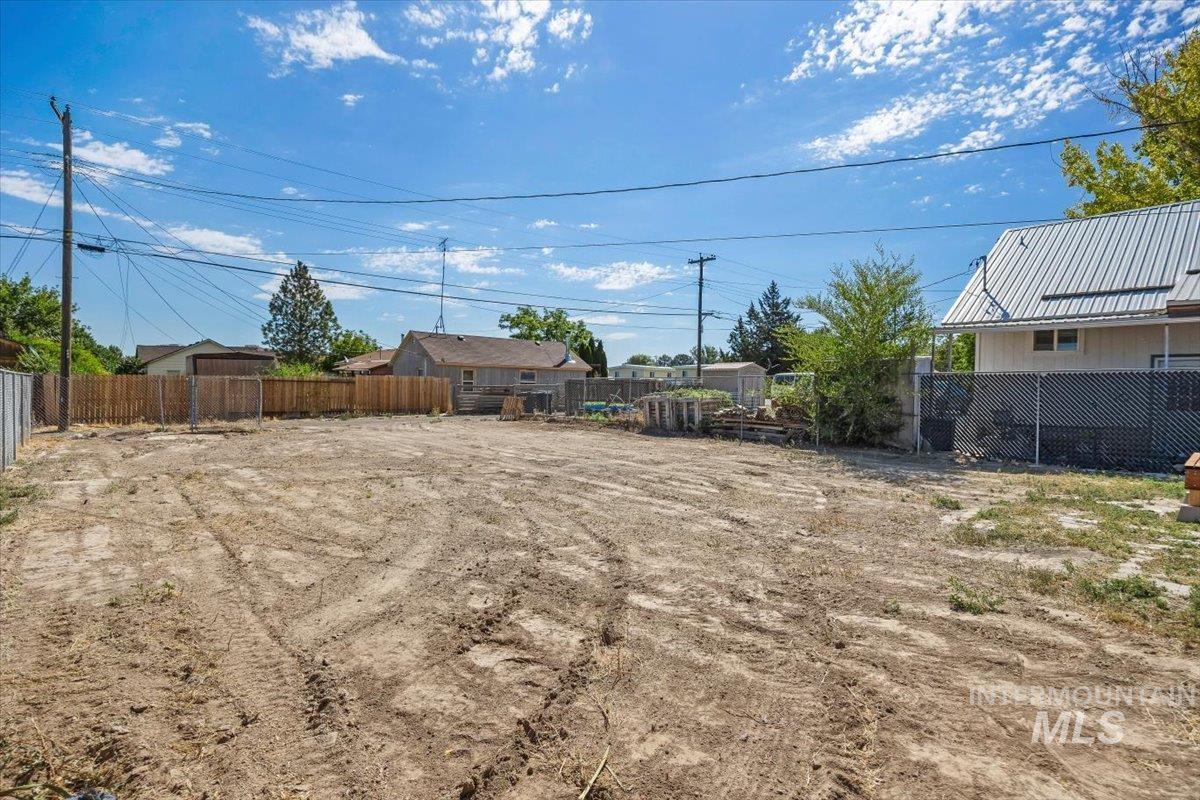 604 8th Ave N, Buhl, Idaho 83316, 4 Bedrooms, 2 Bathrooms, Residential For Sale, Price $342,900,MLS 98991407