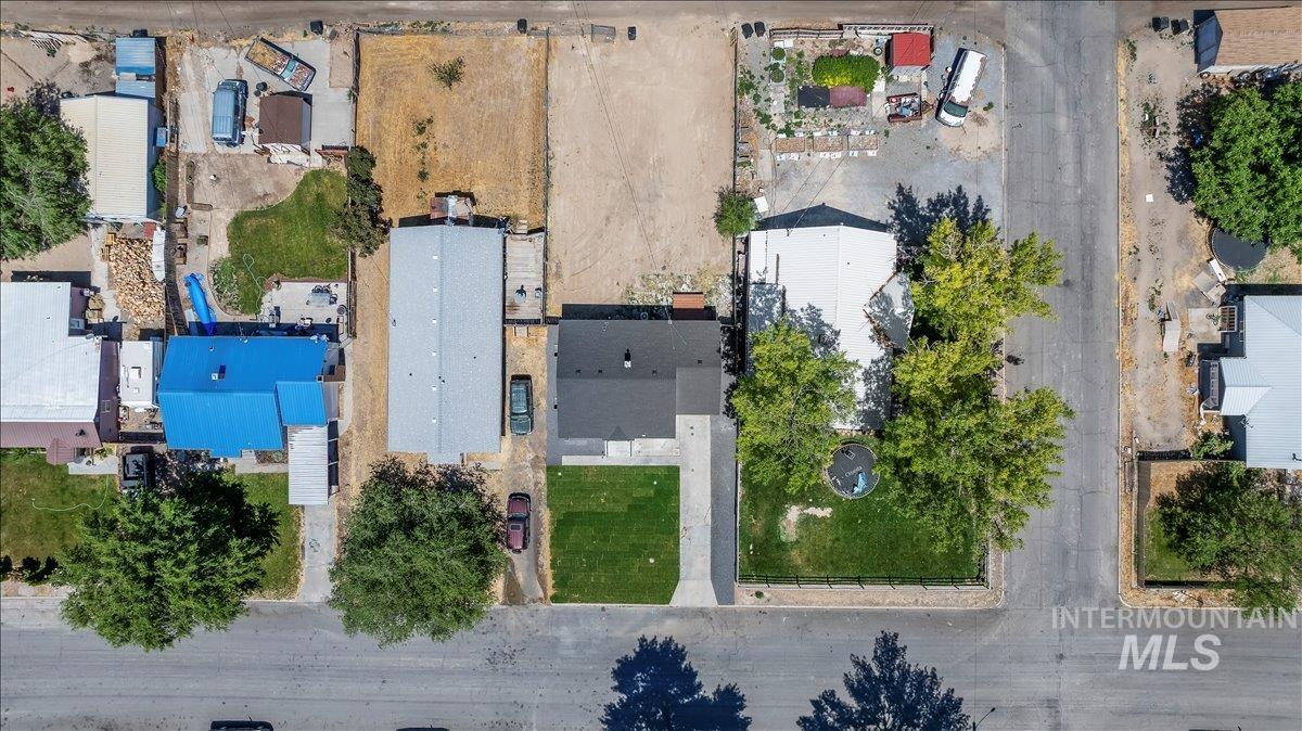 604 8th Ave N, Buhl, Idaho 83316, 4 Bedrooms, 2 Bathrooms, Residential For Sale, Price $342,900,MLS 98991407