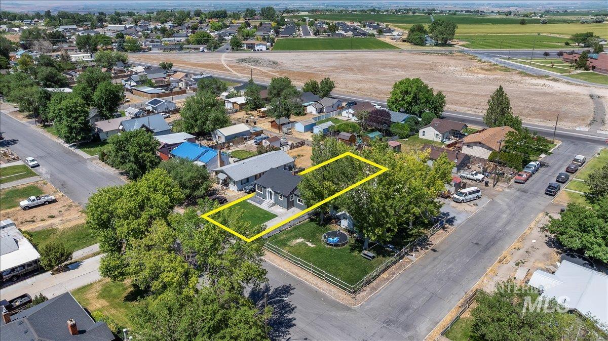 604 8th Ave N, Buhl, Idaho 83316, 4 Bedrooms, 2 Bathrooms, Residential For Sale, Price $342,900,MLS 98991407