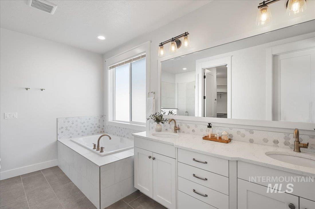830 E Territory, Meridian, Idaho 83646, 5 Bedrooms, 3 Bathrooms, Residential For Sale, Price $815,000,MLS 98991413