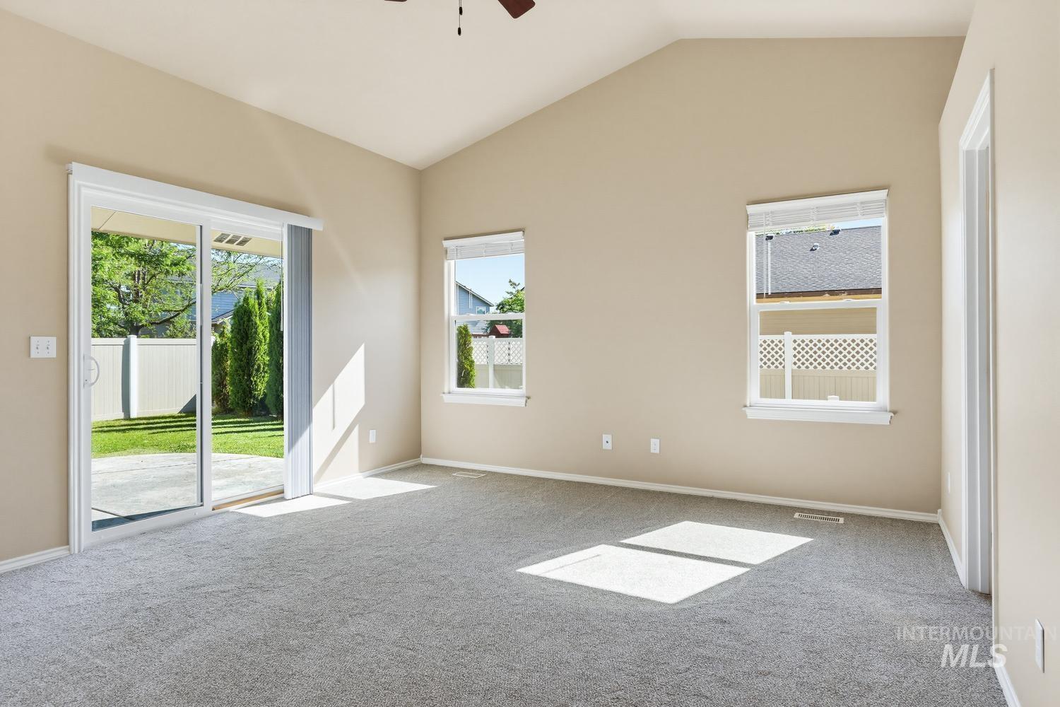 558 W Black Rock Dr, Meridian, Idaho 83646-5917, 3 Bedrooms, 2 Bathrooms, Residential For Sale, Price $465,000, 98991415