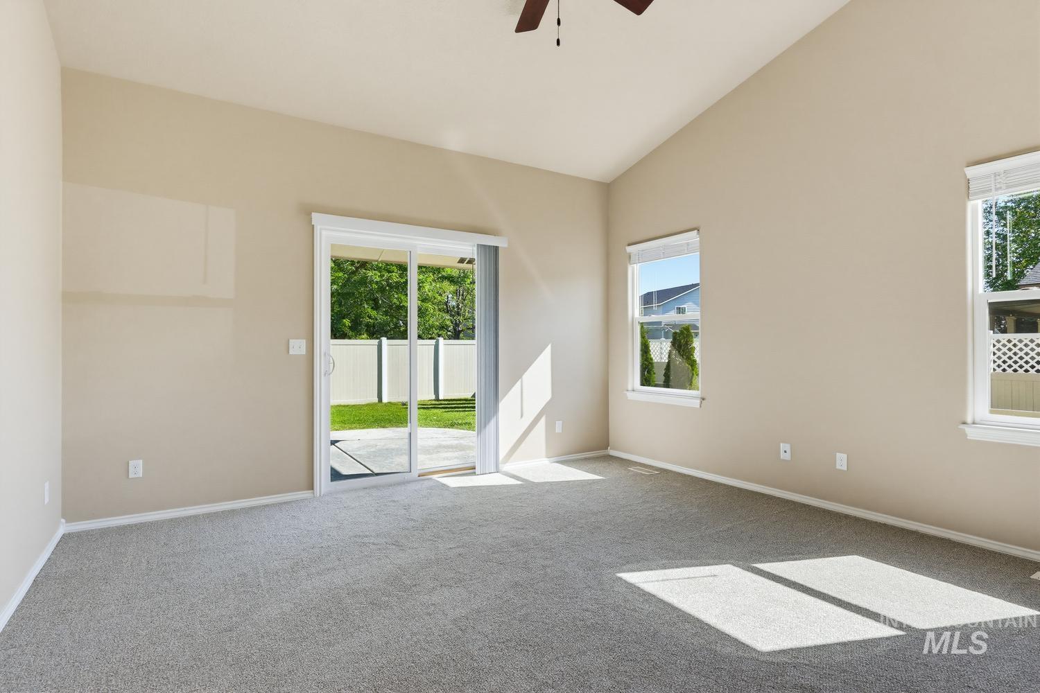 558 W Black Rock Dr, Meridian, Idaho 83646-5917, 3 Bedrooms, 2 Bathrooms, Residential For Sale, Price $465,000, 98991415