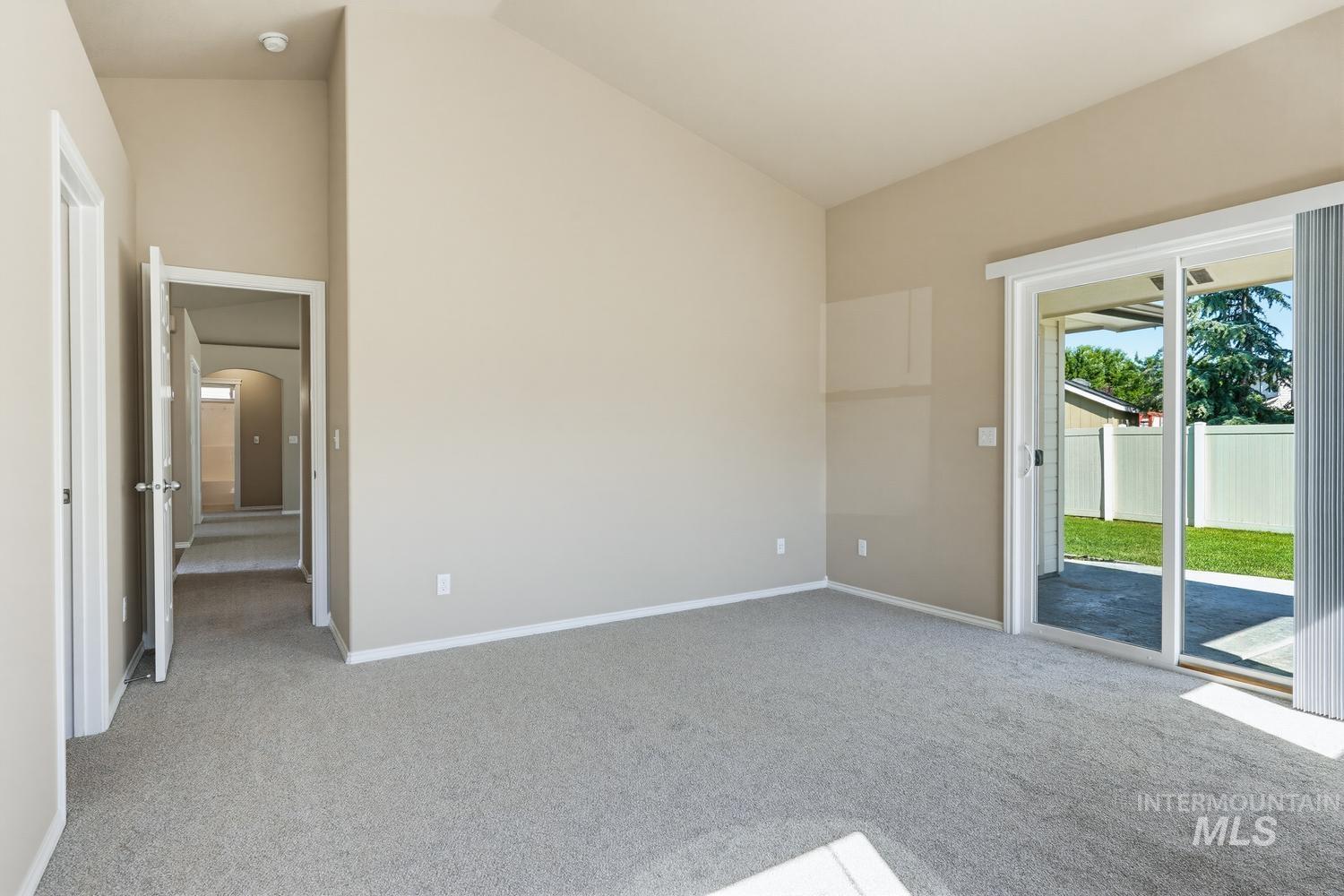 558 W Black Rock Dr, Meridian, Idaho 83646-5917, 3 Bedrooms, 2 Bathrooms, Residential For Sale, Price $465,000, 98991415