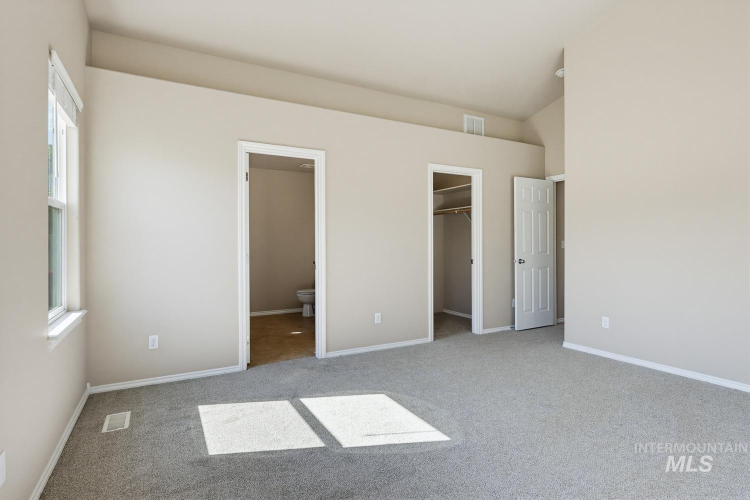 558 W Black Rock Dr, Meridian, Idaho 83646-5917, 3 Bedrooms, 2 Bathrooms, Residential For Sale, Price $465,000, 98991415