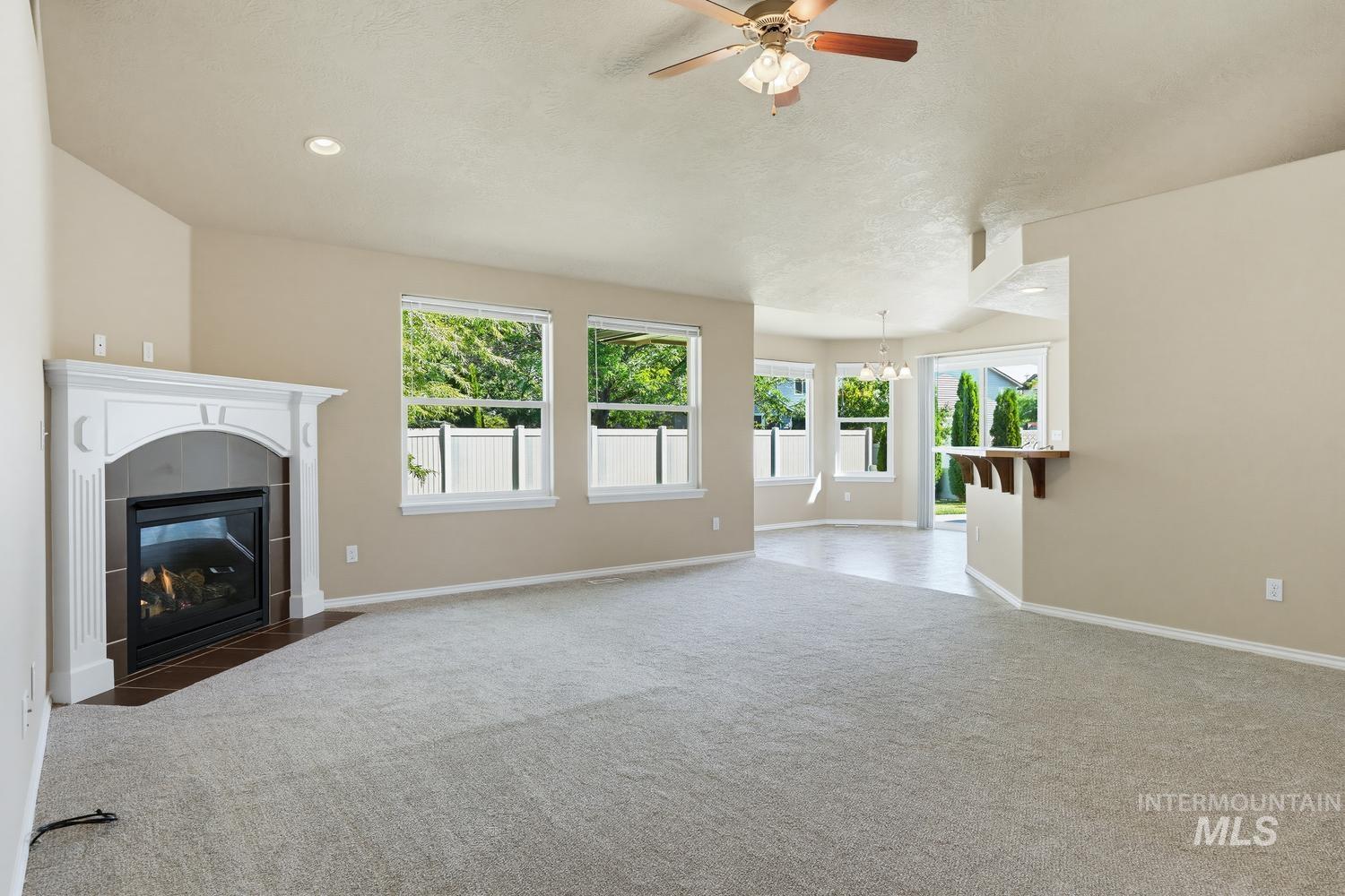 558 W Black Rock Dr, Meridian, Idaho 83646-5917, 3 Bedrooms, 2 Bathrooms, Residential For Sale, Price $465,000, 98991415