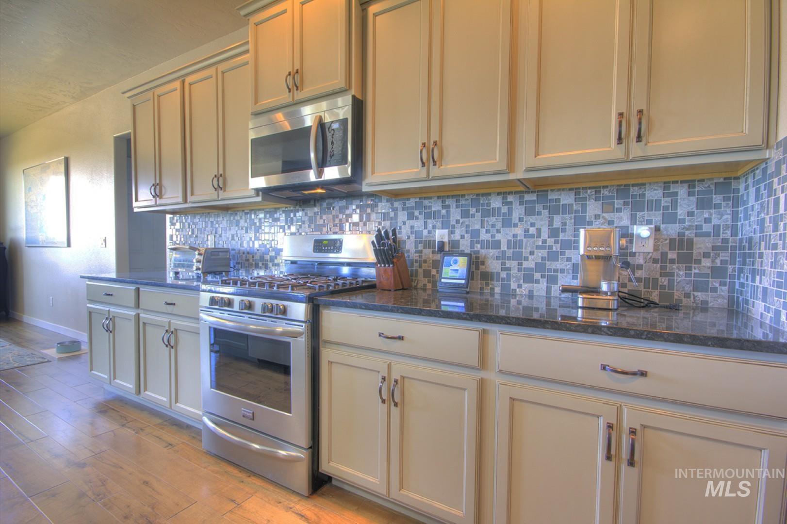 11377 W Raul St, Boise, Idaho 83709, 4 Bedrooms, 2.5 Bathrooms, Residential For Sale, Price $599,900,MLS 98991416