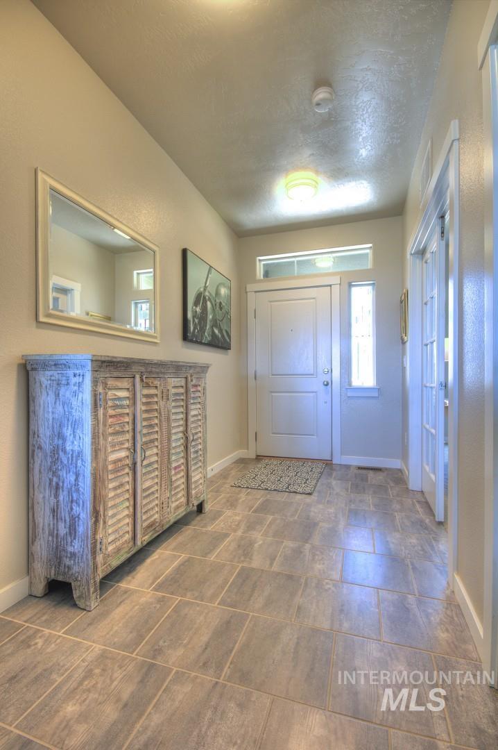 11377 W Raul St, Boise, Idaho 83709, 4 Bedrooms, 2.5 Bathrooms, Residential For Sale, Price $599,900,MLS 98991416