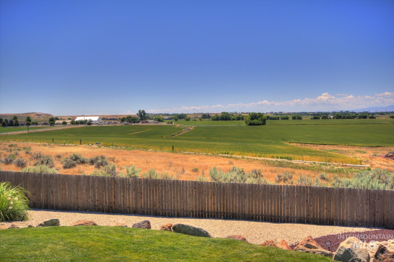 11377 W Raul St, Boise, Idaho 83709, 4 Bedrooms, 2.5 Bathrooms, Residential For Sale, Price $599,900,MLS 98991416