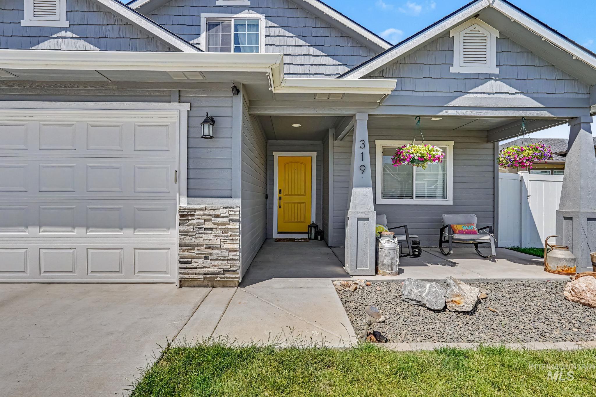 319 Maverick St., Fruitland, Idaho 83619, 4 Bedrooms, 2 Bathrooms, Residential For Sale, Price $455,000, 98991417