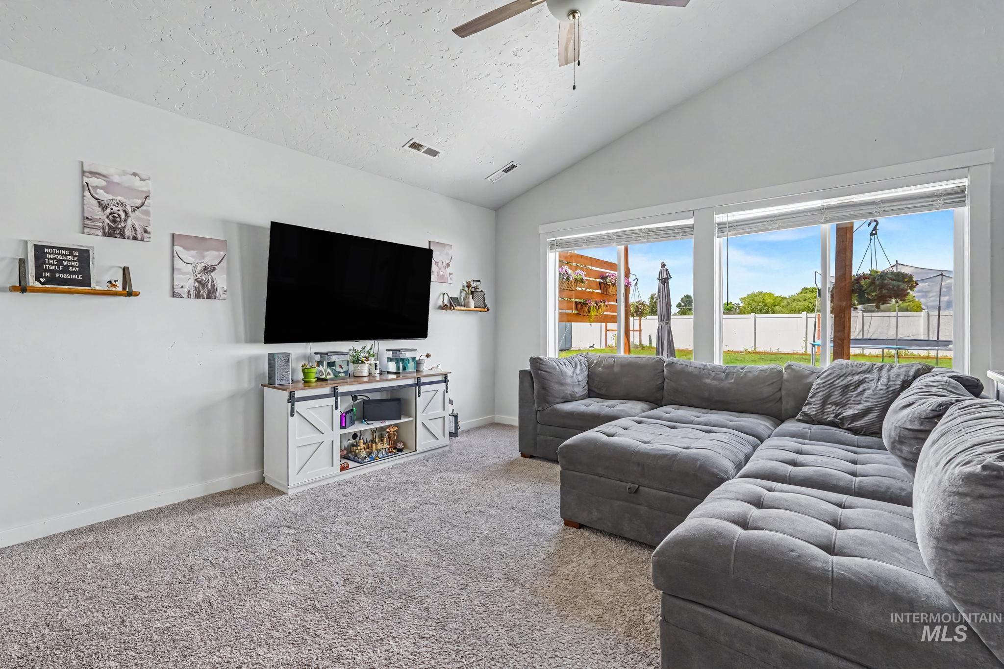 319 Maverick St., Fruitland, Idaho 83619, 4 Bedrooms, 2 Bathrooms, Residential For Sale, Price $455,000, 98991417