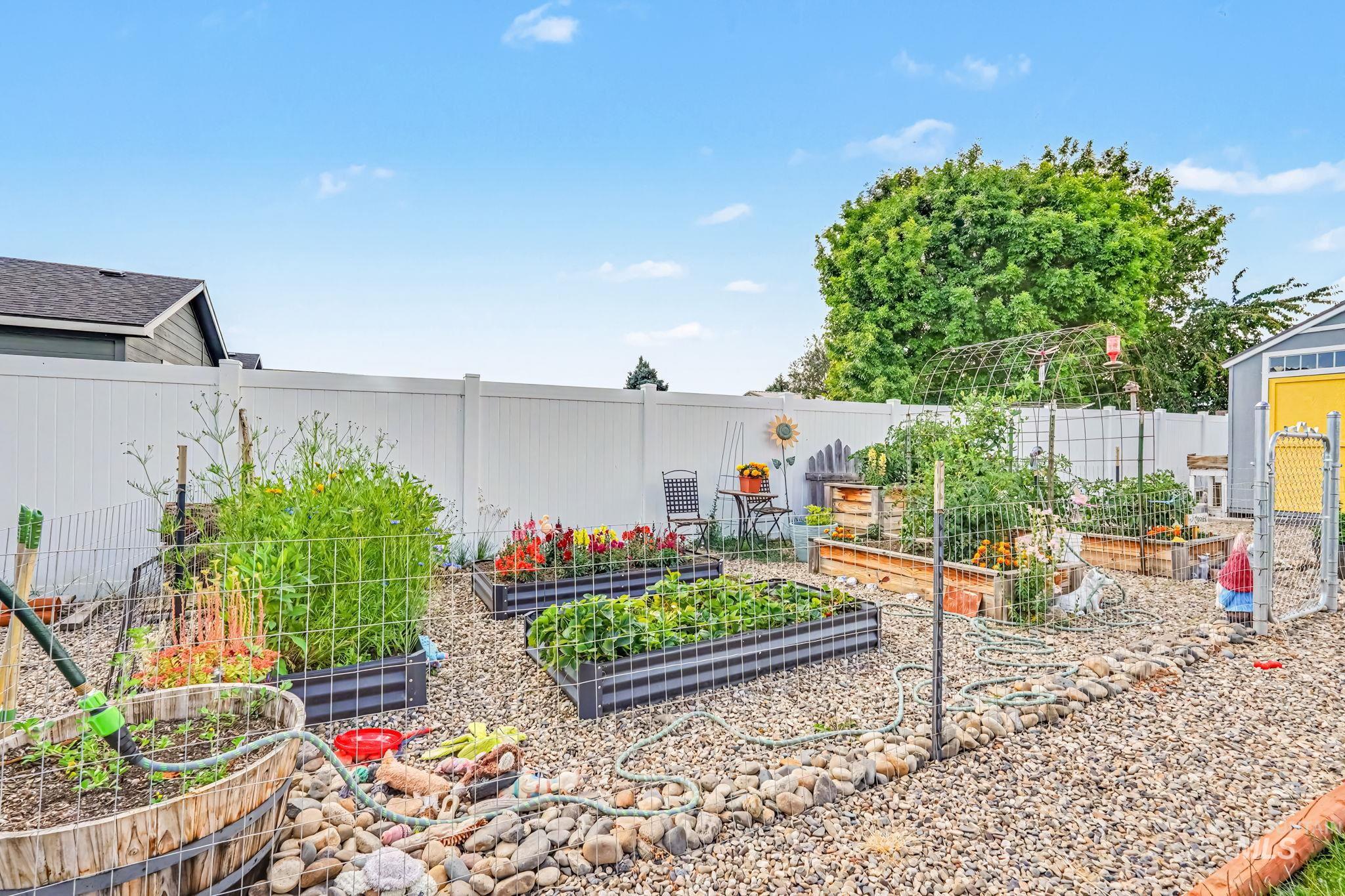 319 Maverick St., Fruitland, Idaho 83619, 4 Bedrooms, 2 Bathrooms, Residential For Sale, Price $455,000, 98991417
