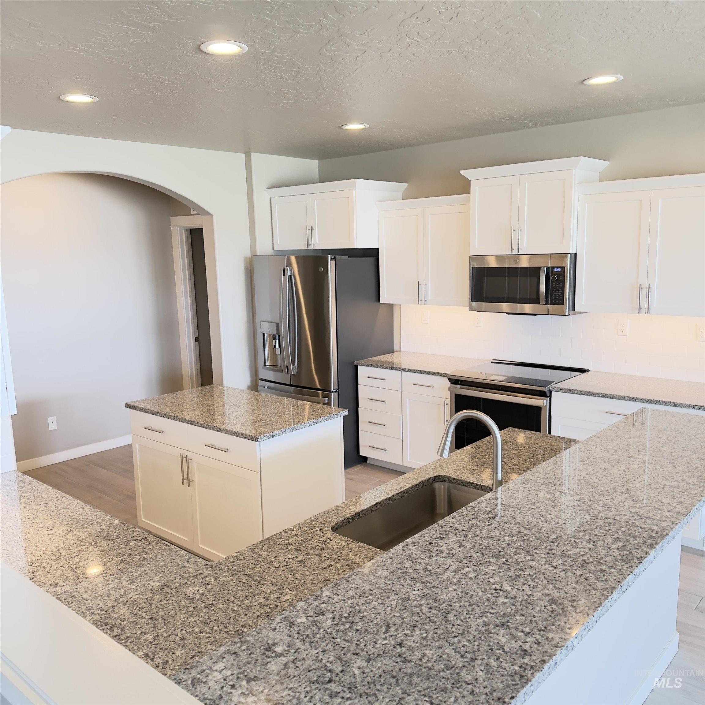 5708 E Bollo St., Nampa, Idaho 83687, 3 Bedrooms, 2 Bathrooms, Residential For Sale, Price $515,000, 98991420