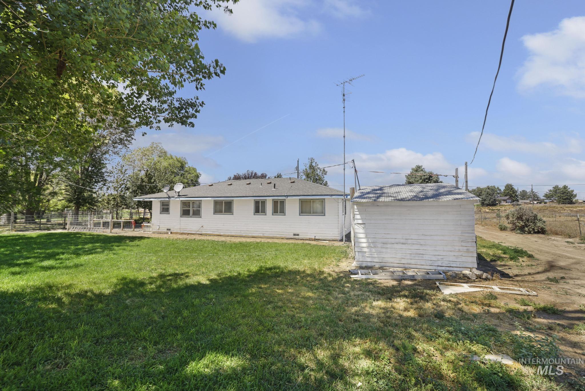 1906 S 1200 E, Bliss, Idaho 83314, 4 Bedrooms, 2 Bathrooms, Residential For Sale, Price $335,000,MLS 98991423