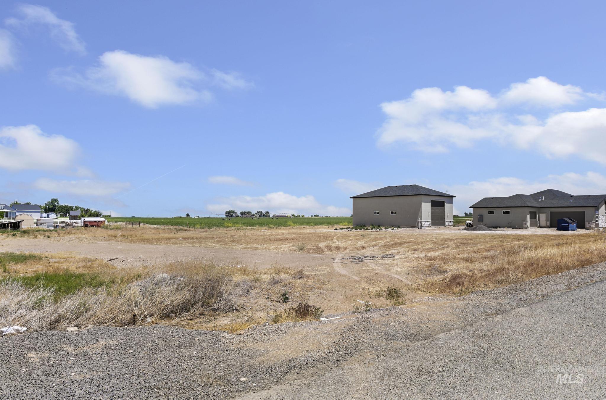 1906 S 1200 E, Bliss, Idaho 83314, 4 Bedrooms, 2 Bathrooms, Residential For Sale, Price $335,000,MLS 98991423