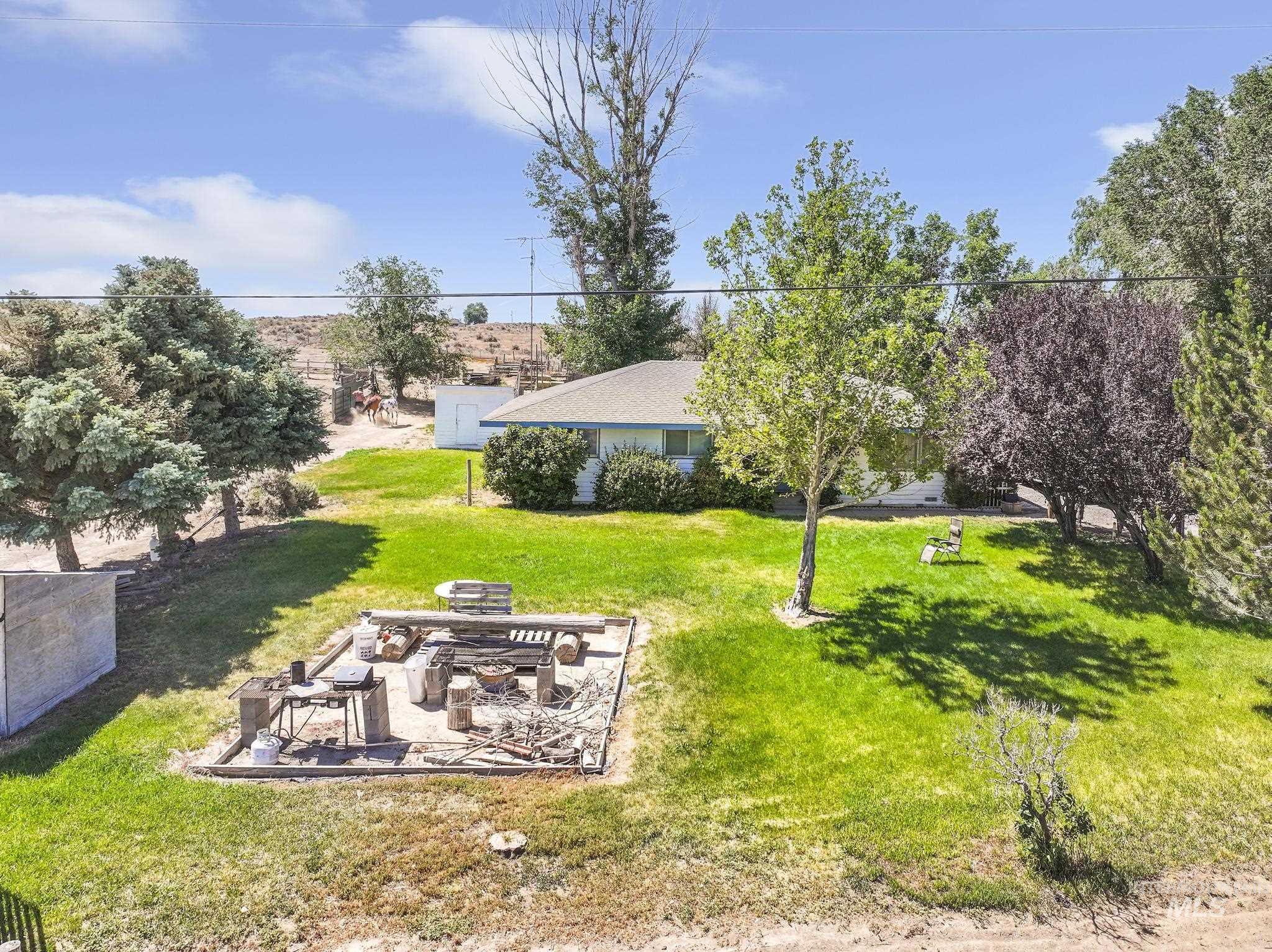 1906 S 1200 E, Bliss, Idaho 83314, 4 Bedrooms, 2 Bathrooms, Residential For Sale, Price $335,000, 98991423