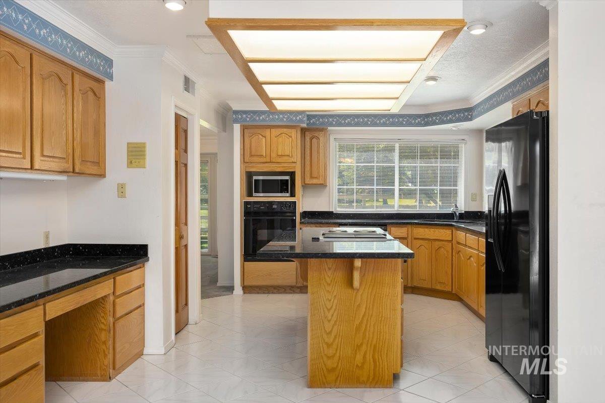 1672 Briarwood Ln, Twin Falls, Idaho 83301-8707, 3 Bedrooms, 3 Bathrooms, Residential For Sale, Price $820,000,MLS 98991427