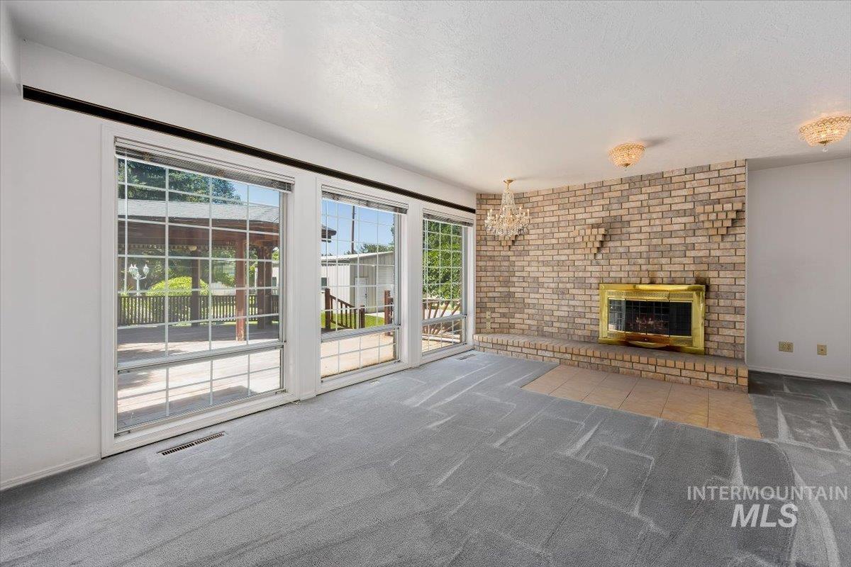 1672 Briarwood Ln, Twin Falls, Idaho 83301-8707, 3 Bedrooms, 3 Bathrooms, Residential For Sale, Price $820,000,MLS 98991427