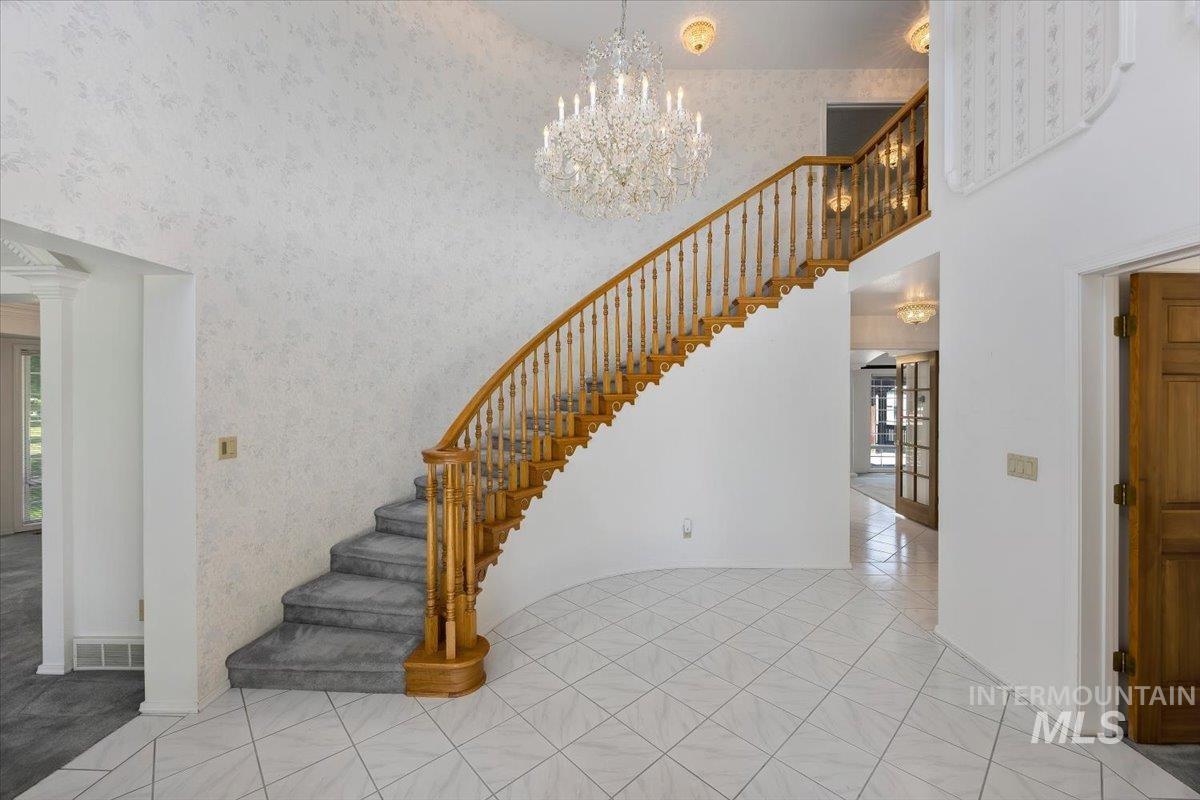 1672 Briarwood Ln, Twin Falls, Idaho 83301-8707, 3 Bedrooms, 3 Bathrooms, Residential For Sale, Price $820,000,MLS 98991427