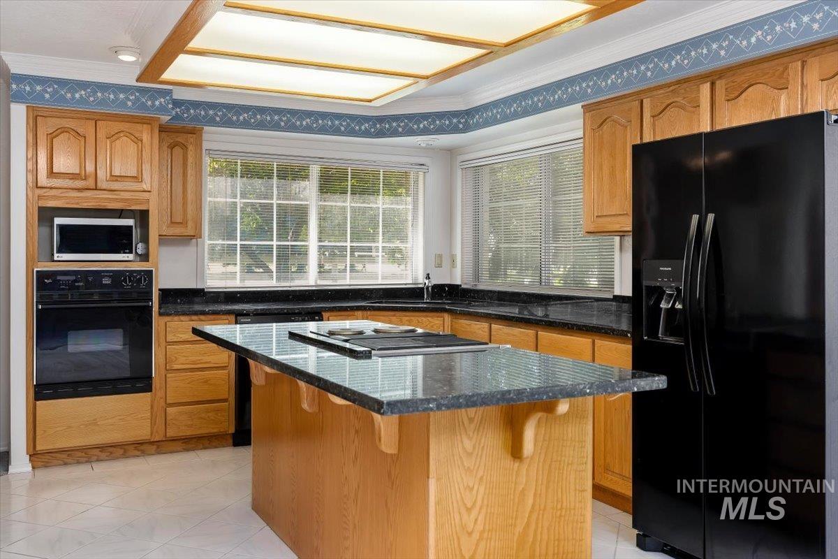 1672 Briarwood Ln, Twin Falls, Idaho 83301-8707, 3 Bedrooms, 3 Bathrooms, Residential For Sale, Price $820,000,MLS 98991427