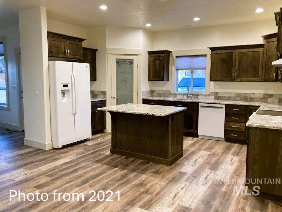 28623 S Benham Avenue, Bruneau, Idaho 83604, 2 Bedrooms, 1.5 Bathrooms, Residential Income For Sale, Price $698,000, 98991428