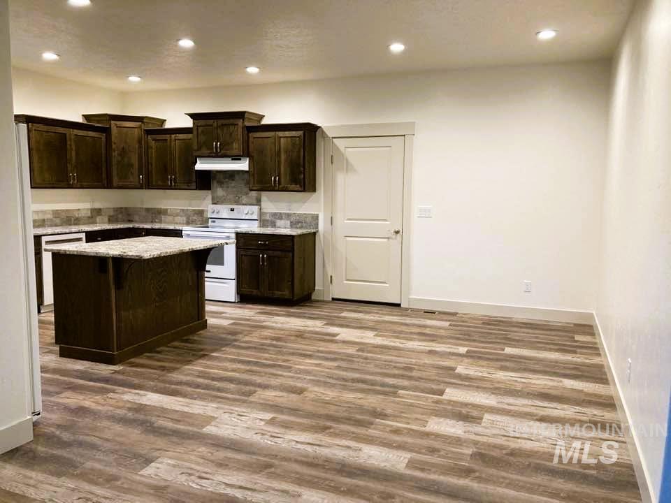 28623 S Benham Avenue, Bruneau, Idaho 83604, 2 Bedrooms, 1.5 Bathrooms, Residential Income For Sale, Price $698,000, 98991428