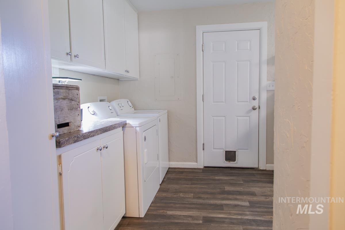 1404 Rochester, Caldwell, Idaho 83605, 3 Bedrooms, 2 Bathrooms, Residential For Sale, Price $420,000,MLS 98991429