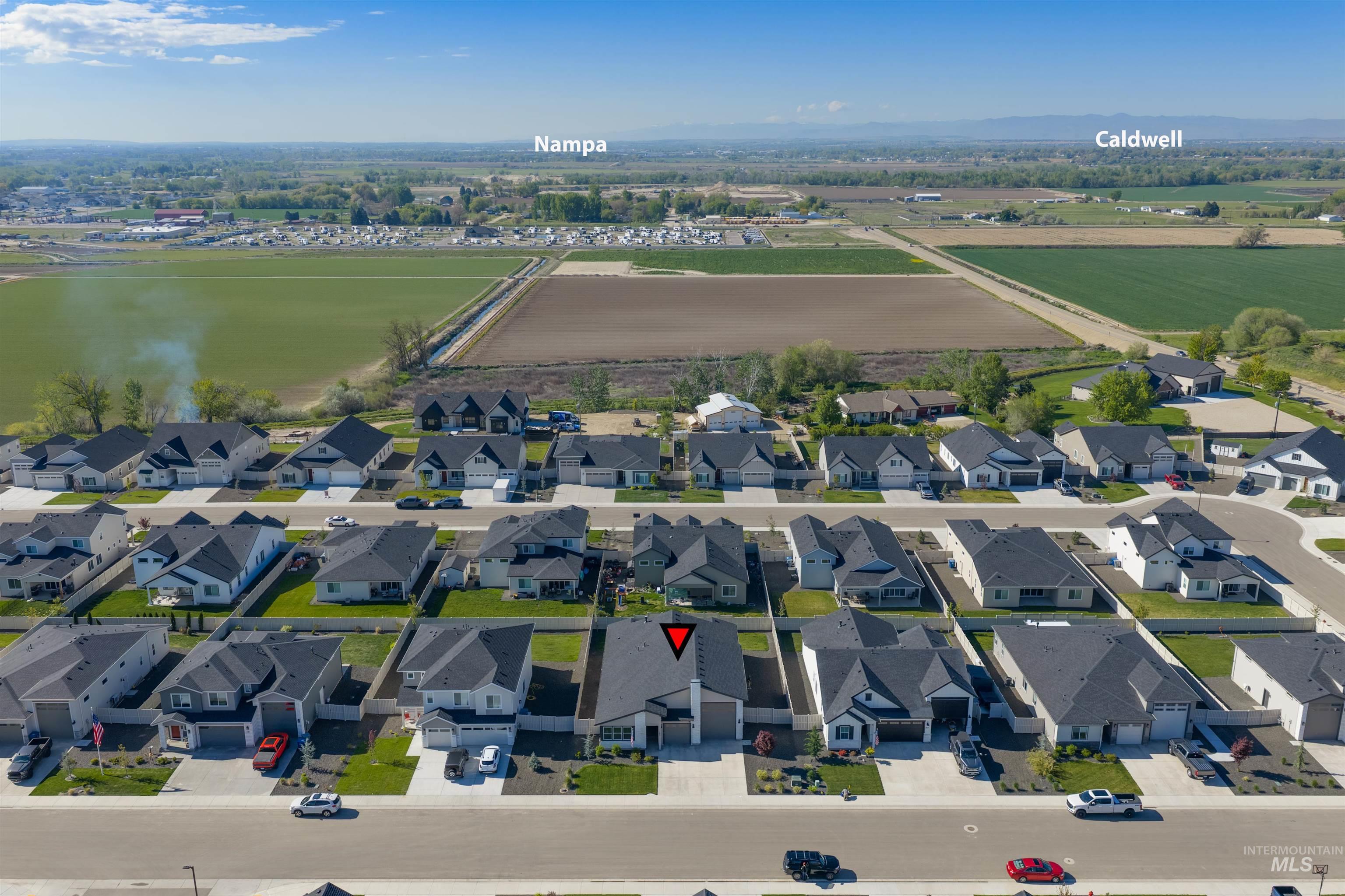 1407 Stirling Meadow, Middleton, Idaho 83644, 3 Bedrooms, 2 Bathrooms, Residential For Sale, Price $580,000,MLS 98991430