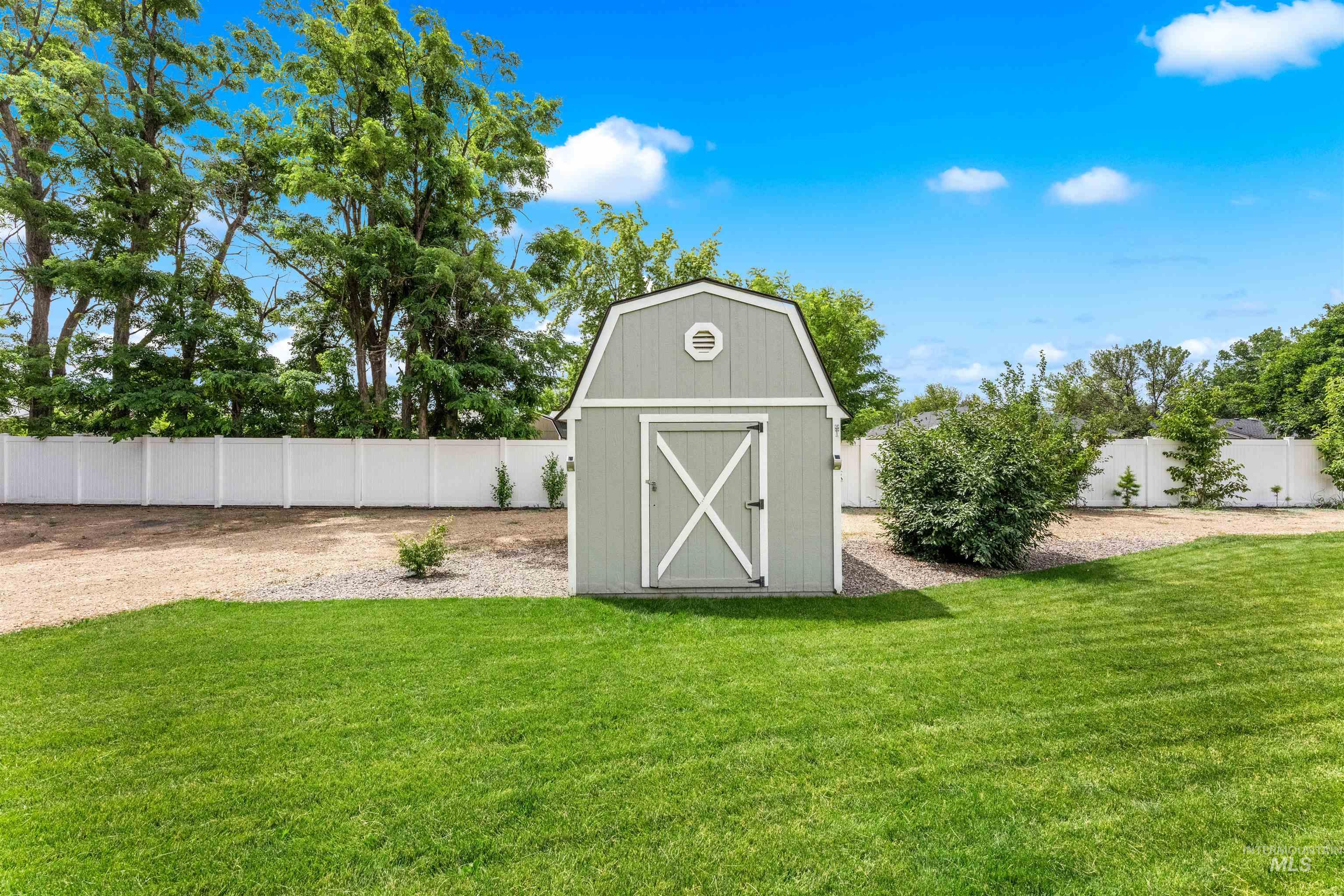 30 S Wherry Ln, Nampa, Idaho 83687, 4 Bedrooms, 2 Bathrooms, Residential For Sale, Price $625,000,MLS 98991431