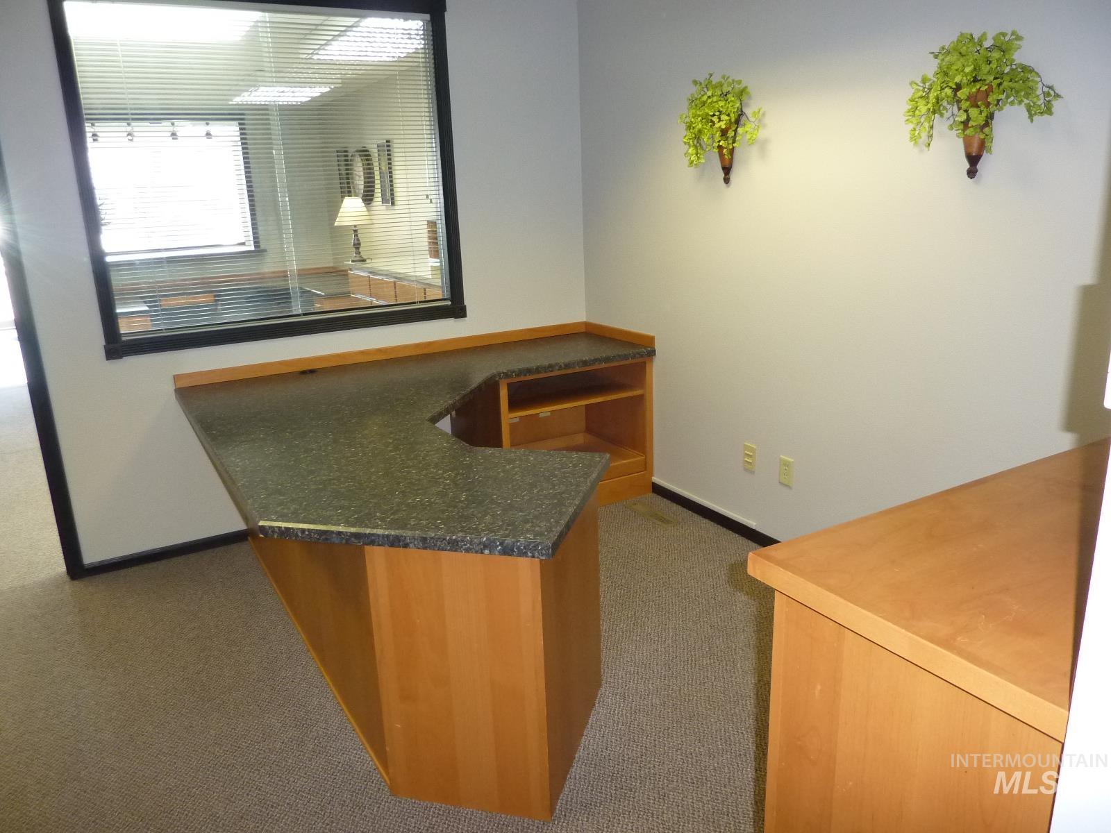 828 6th Street, Clarkston, Washington 99403-2914, Business/Commercial For Sale, Price $143,500,MLS 98991432