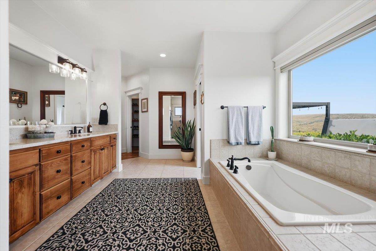 5975 N Highplace Ln, Star, Idaho 83669, 4 Bedrooms, 3.5 Bathrooms, Residential For Sale, Price $1,875,000,MLS 98991434