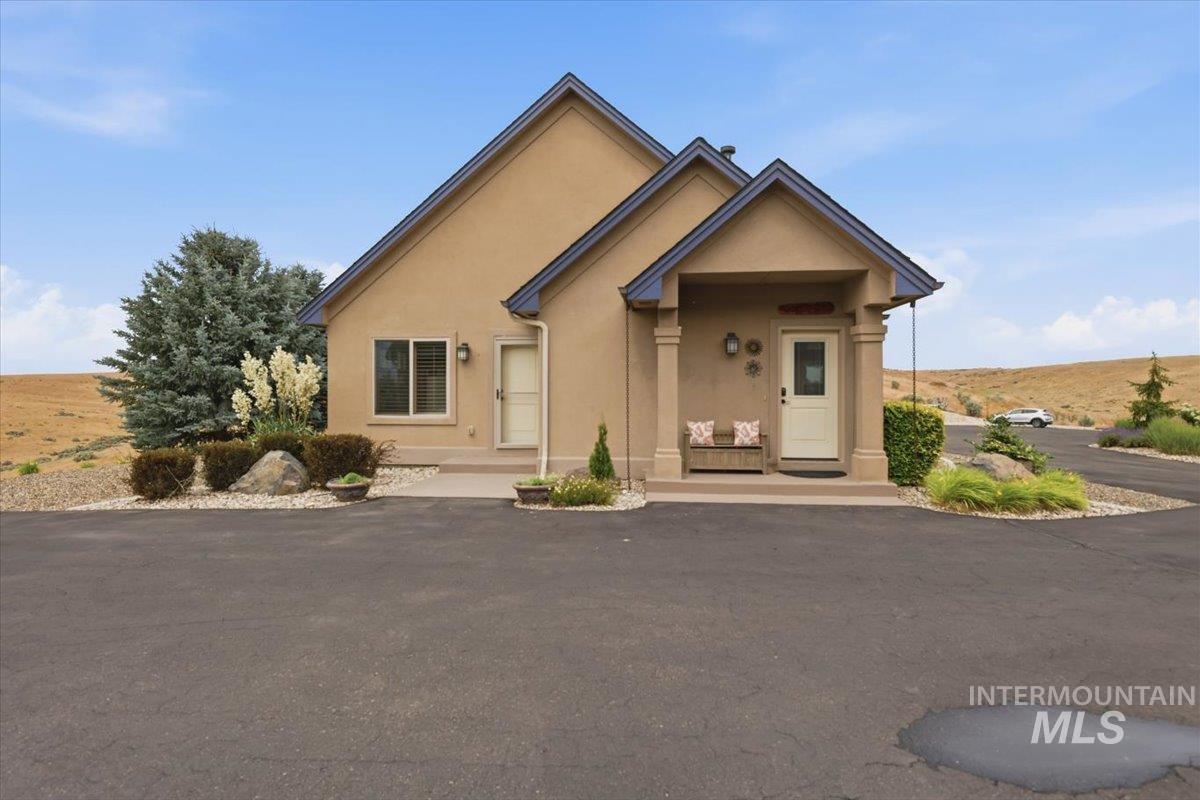 5975 N Highplace Ln, Star, Idaho 83669, 4 Bedrooms, 3.5 Bathrooms, Residential For Sale, Price $1,875,000,MLS 98991434