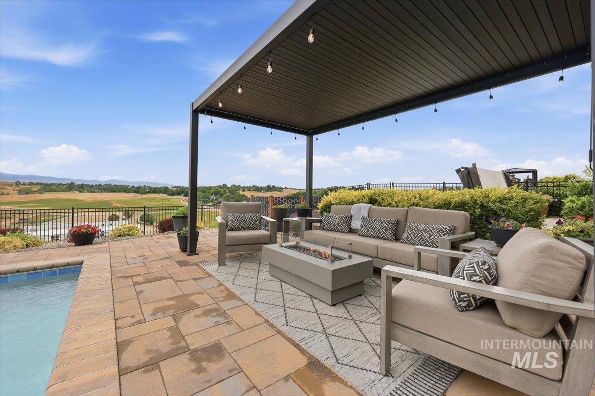 5975 N Highplace Ln, Star, Idaho 83669, 4 Bedrooms, 3.5 Bathrooms, Residential For Sale, Price $1,875,000,MLS 98991434
