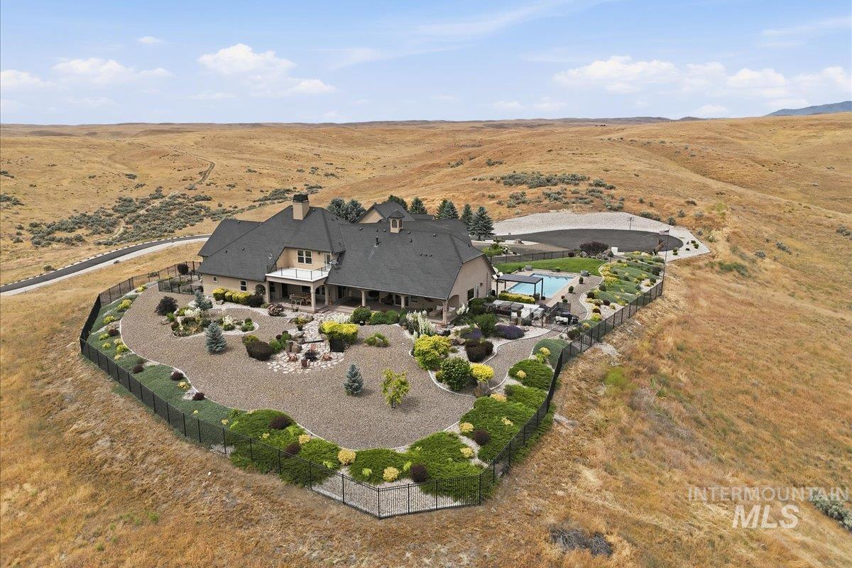 5975 N Highplace Ln, Star, Idaho 83669, 4 Bedrooms, 3.5 Bathrooms, Residential For Sale, Price $1,875,000,MLS 98991434