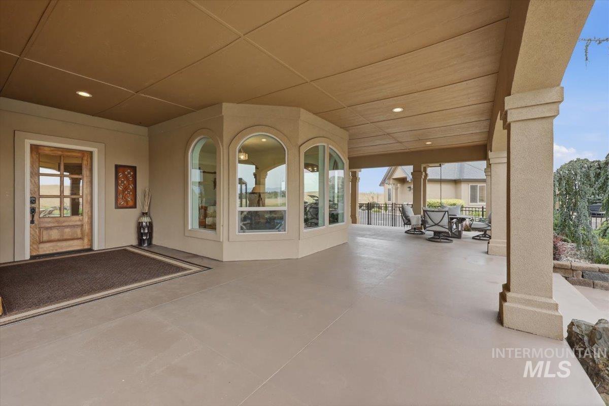 5975 N Highplace Ln, Star, Idaho 83669, 4 Bedrooms, 3.5 Bathrooms, Residential For Sale, Price $1,875,000,MLS 98991434