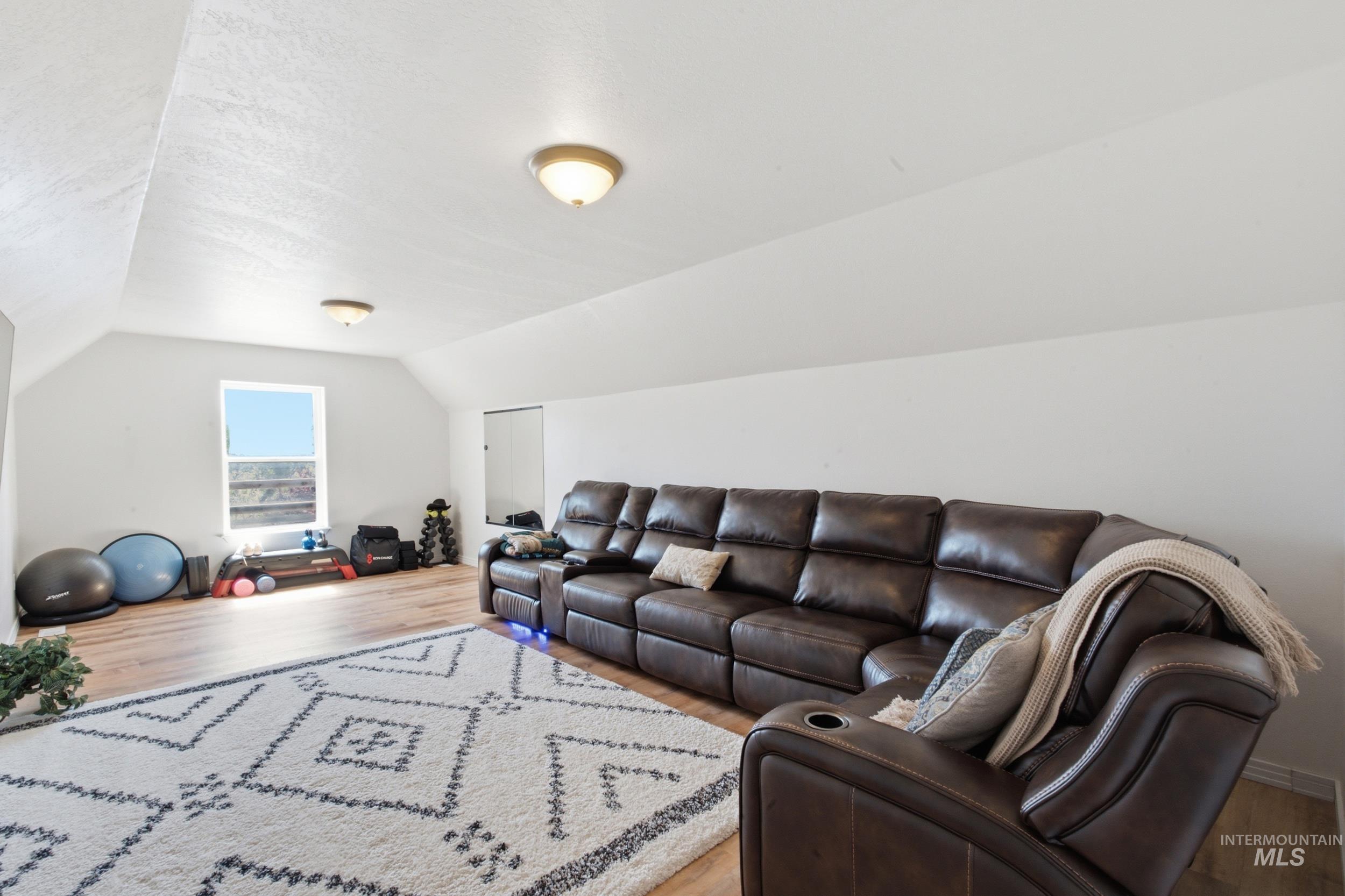 7781 Redmon Rd, Caldwell, Idaho 83607, 4 Bedrooms, 2.5 Bathrooms, Residential For Sale, Price $875,000,MLS 98991435