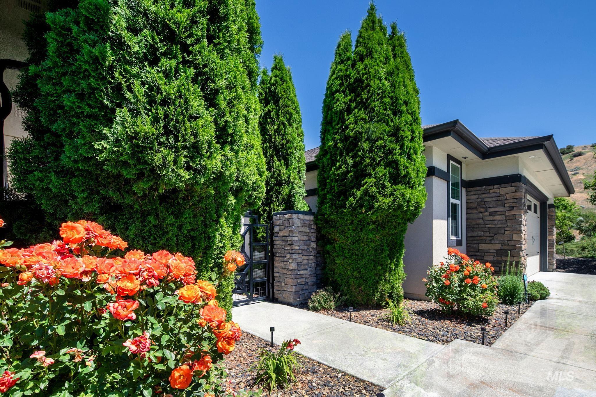 17819 N Kirkhill Way, Boise, Idaho 83714, 4 Bedrooms, 3.5 Bathrooms, Residential For Sale, Price $935,000,MLS 98991436