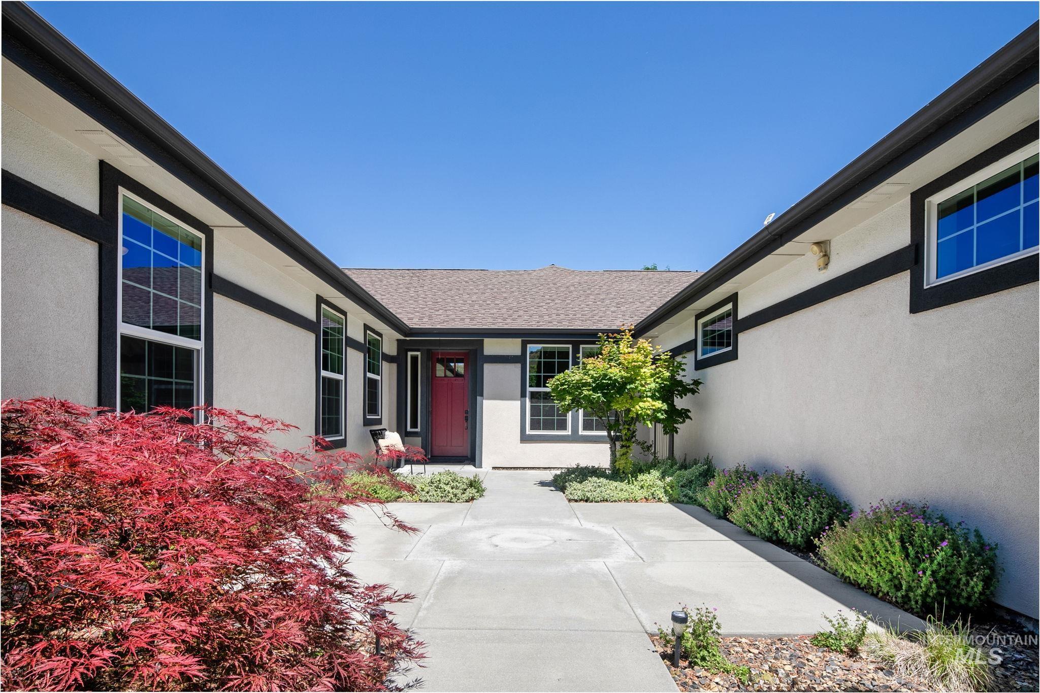 17819 N Kirkhill Way, Boise, Idaho 83714, 4 Bedrooms, 3.5 Bathrooms, Residential For Sale, Price $935,000,MLS 98991436