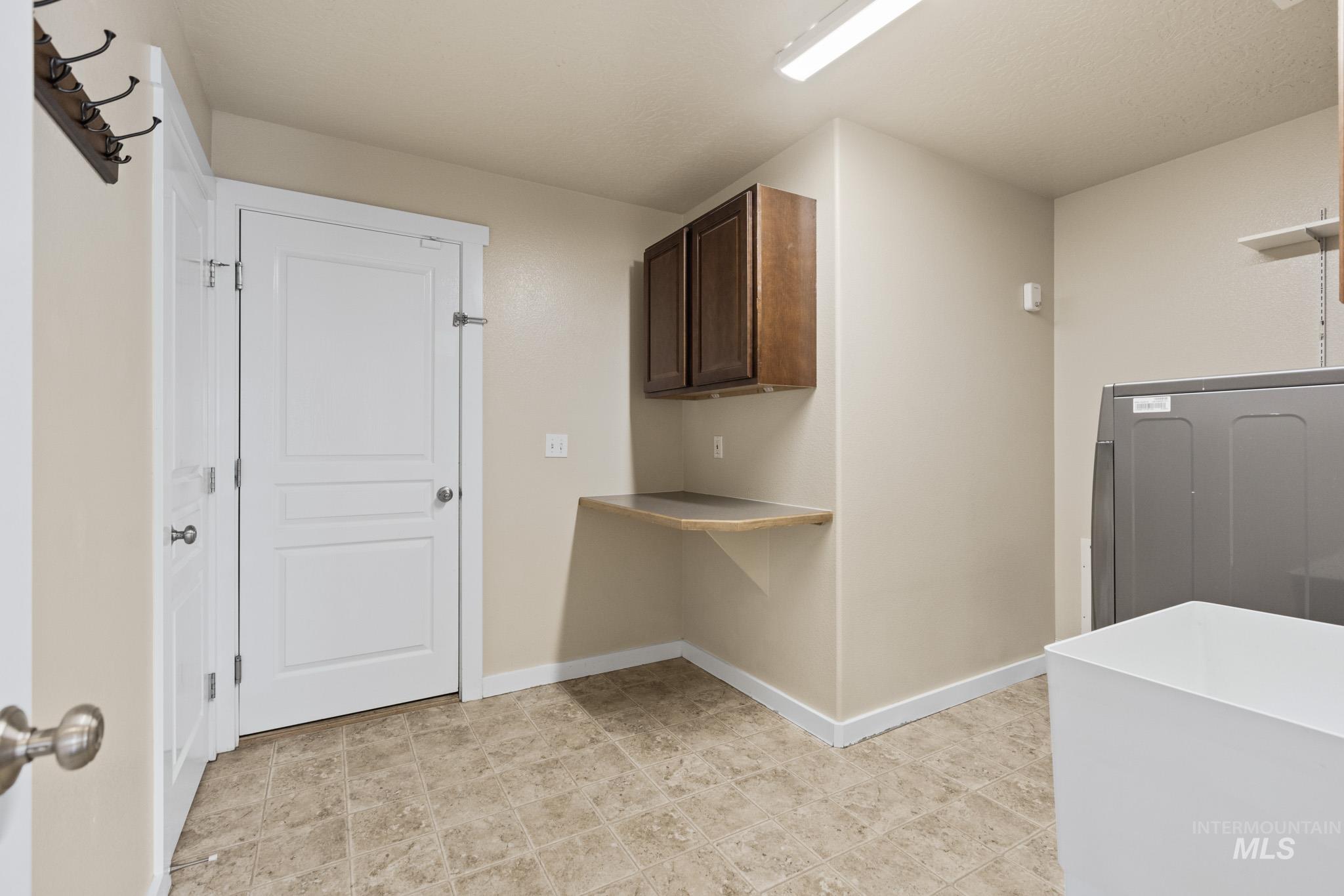 926 N Oxwich Ave, Meridian, Idaho 83642, 5 Bedrooms, 2.5 Bathrooms, Residential For Sale, Price $599,000,MLS 98991437