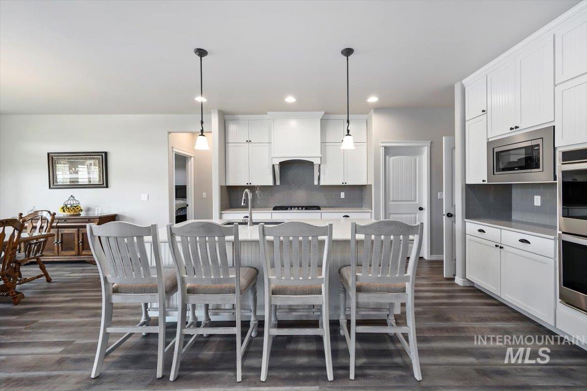 1935 Brook Stone Dr, Twin Falls, Idaho 83301, 4 Bedrooms, 2.5 Bathrooms, Residential For Sale, Price $825,000,MLS 98991438