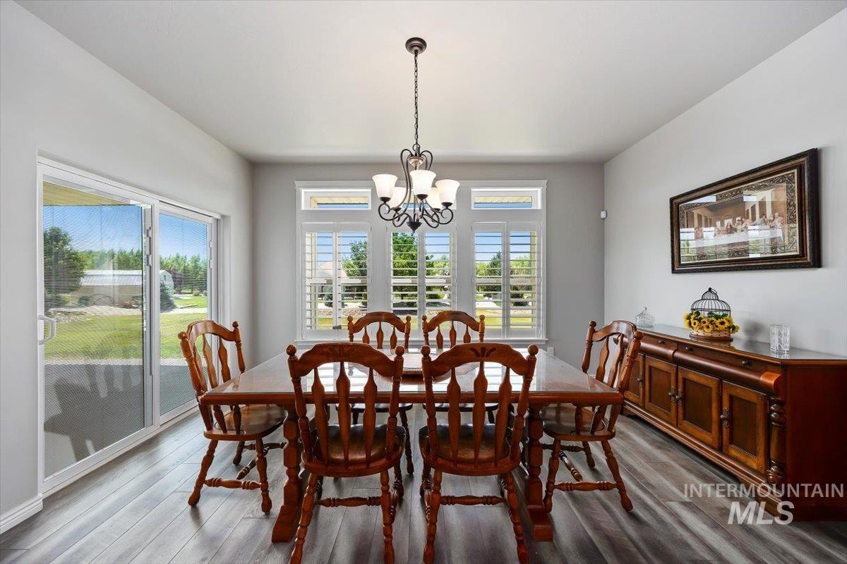 1935 Brook Stone Dr, Twin Falls, Idaho 83301, 4 Bedrooms, 2.5 Bathrooms, Residential For Sale, Price $825,000,MLS 98991438