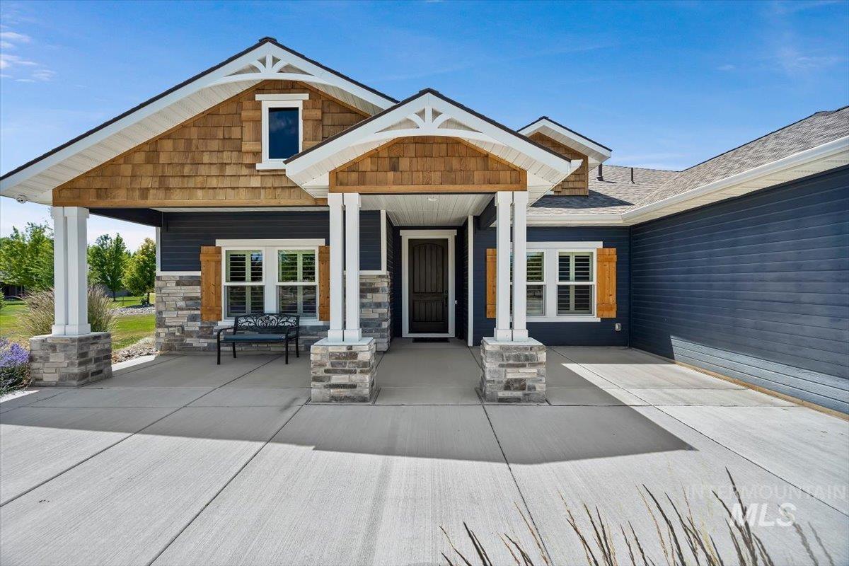 1935 Brook Stone Dr, Twin Falls, Idaho 83301, 4 Bedrooms, 2.5 Bathrooms, Residential For Sale, Price $825,000,MLS 98991438