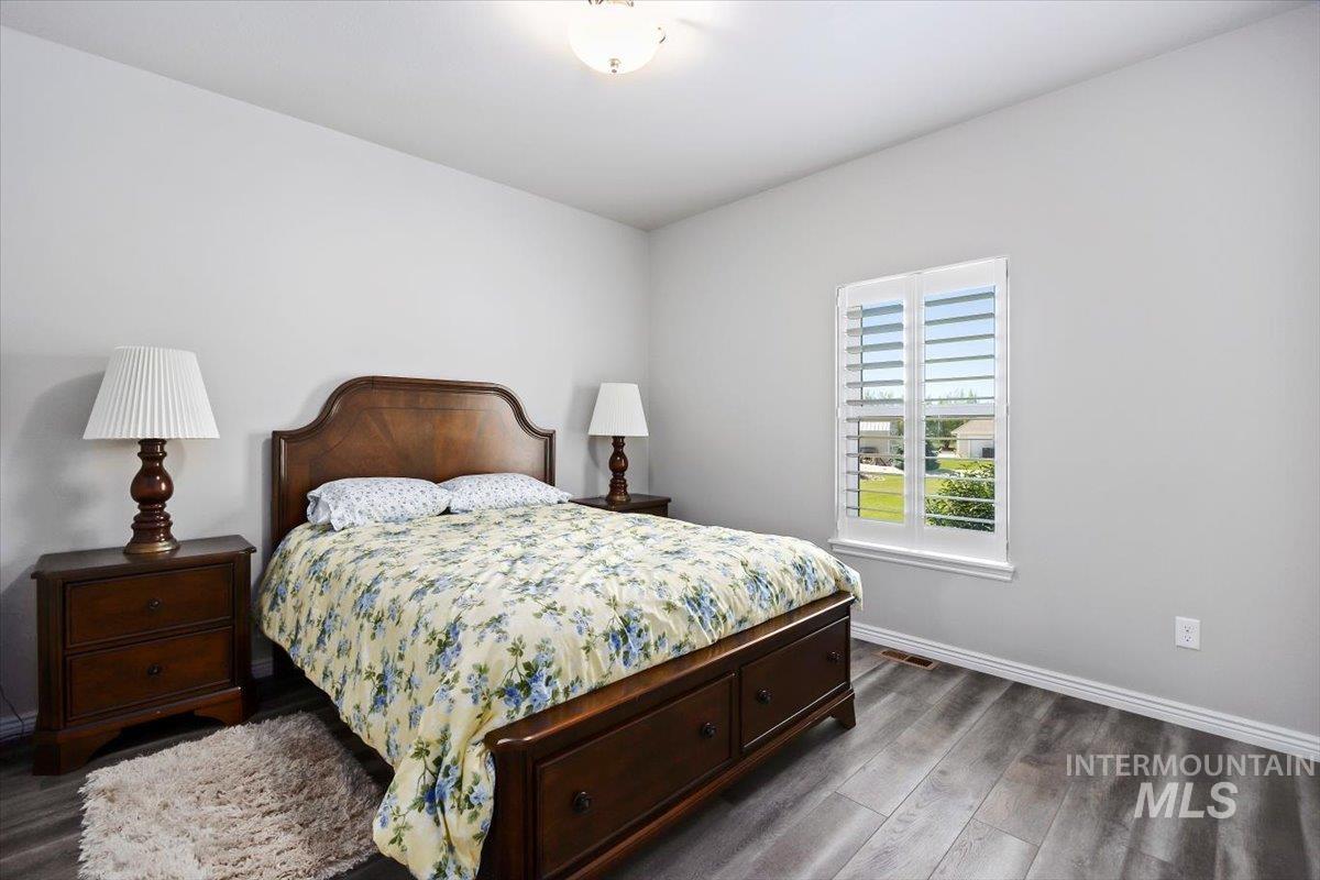 1935 Brook Stone Dr, Twin Falls, Idaho 83301, 4 Bedrooms, 2.5 Bathrooms, Residential For Sale, Price $825,000,MLS 98991438