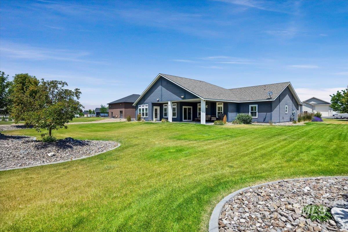 1935 Brook Stone Dr, Twin Falls, Idaho 83301, 4 Bedrooms, 2.5 Bathrooms, Residential For Sale, Price $825,000,MLS 98991438