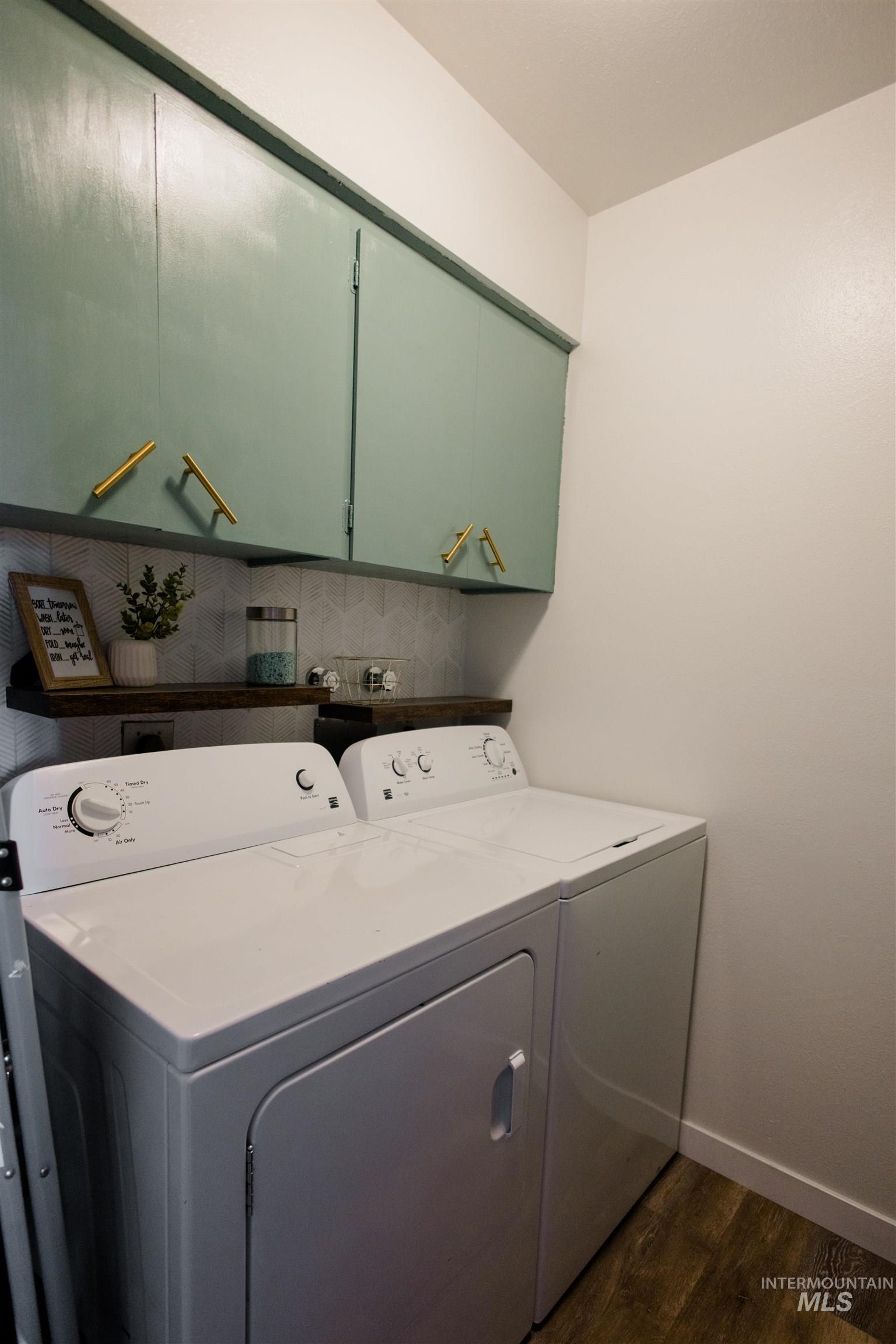 1270 N 3rd E, Mountain Home, Idaho 83647, 3 Bedrooms, 1 Bathroom, Residential For Sale, Price $285,000,MLS 98991440