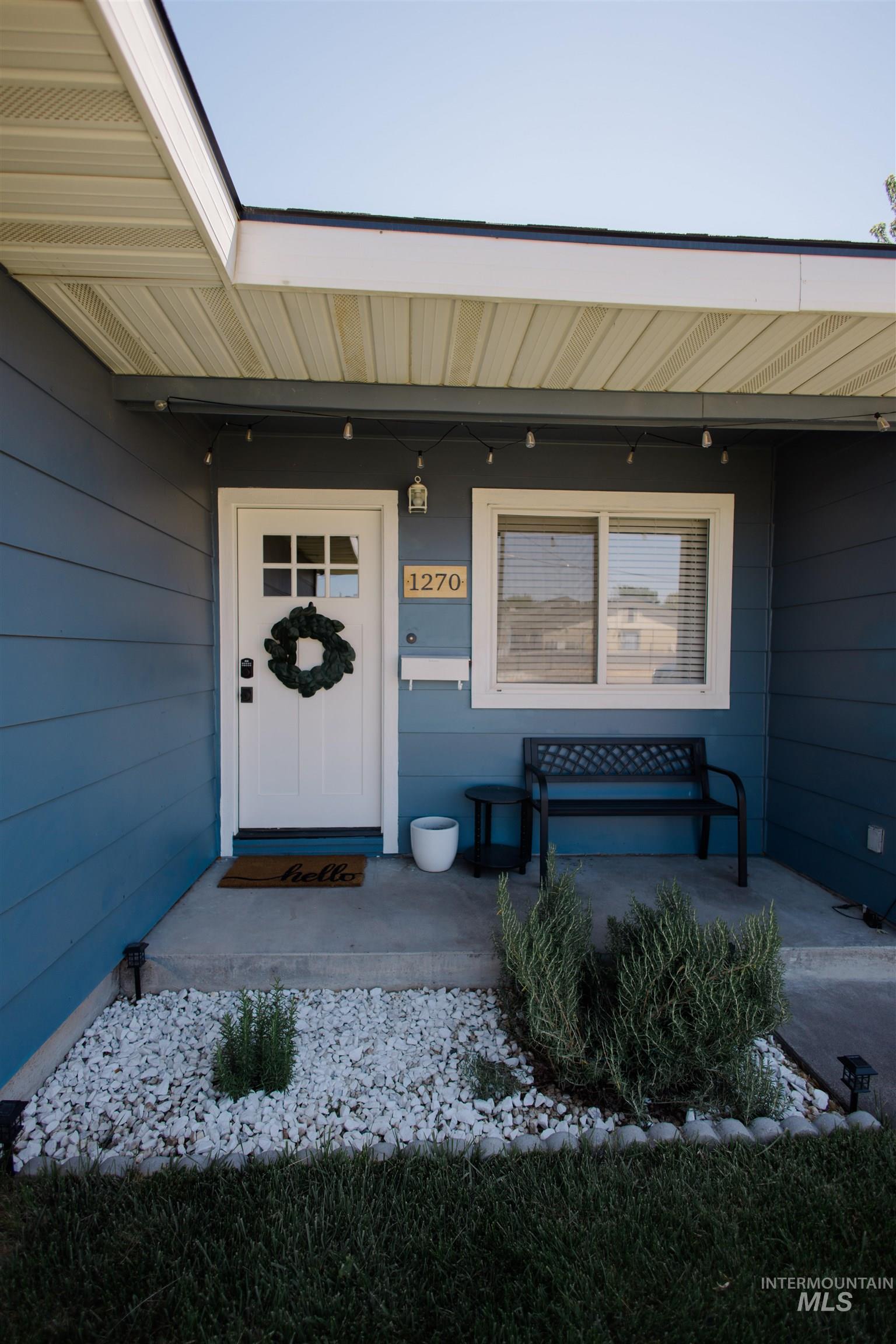 1270 N 3rd E, Mountain Home, Idaho 83647, 3 Bedrooms, 1 Bathroom, Residential For Sale, Price $285,000,MLS 98991440
