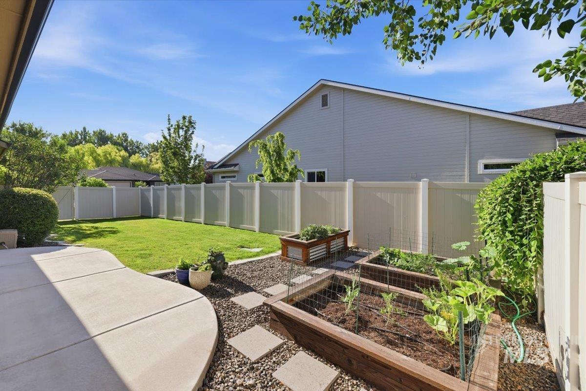 10291 Iron Bag, Nampa, Idaho 83687, 4 Bedrooms, 2 Bathrooms, Residential For Sale, Price $499,900,MLS 98991442